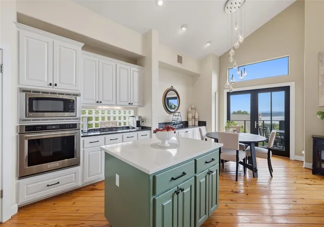 Photo 3 of Single family home for sale at 208 Morar Dr, Spicewood, TX 78669 | MLS# 3844915 | Listing updated on 2026-10-09