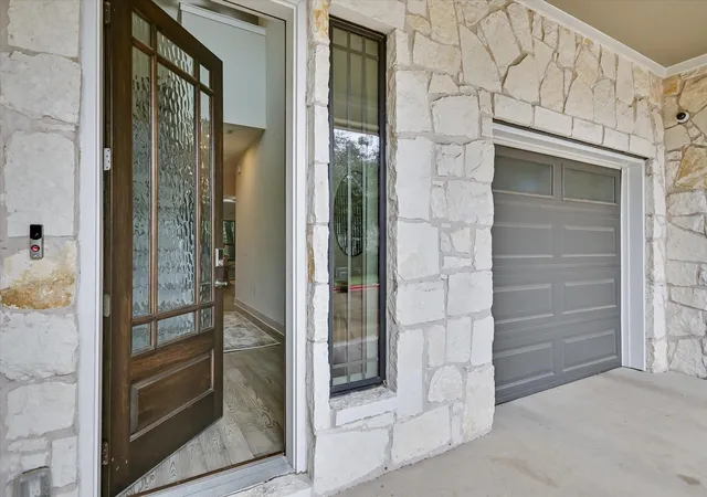 Photo 4 of Townhouse for sale at 4323 Spicewood Springs Rd #10, Austin, TX 78759 | MLS# 8144532 | Listing updated on 2026-10-09