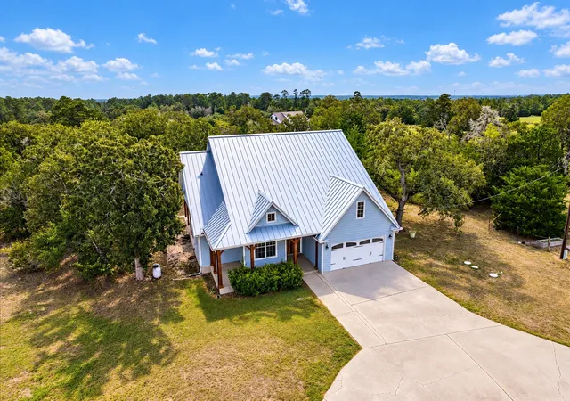 Photo 1 of Single family home for sale at 350 Owl Crk Rd, Giddings, TX 78942 | MLS# 1651231 | Listing updated on 2026-10-04