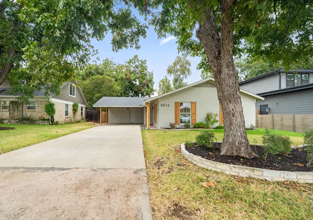 Photo 3 of Single family home for sale at 3012 Hunt Trl, Austin, TX 78757 | MLS# 3226027 | Listing updated on 2026-10-08