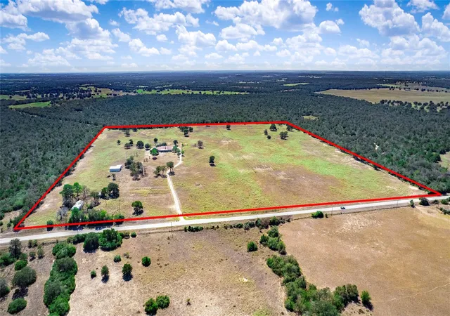 Photo 1 of Single family home for sale at 3050 & 3102 Fm 1386, Luling, TX 78648 | MLS# 3895901 | Listing updated on 2026-10-08