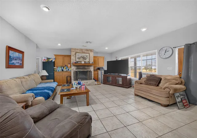 Photo 3 of Single family home for sale at 3050 & 3102 Fm 1386, Luling, TX 78648 | MLS# 3895901 | Listing updated on 2026-10-08