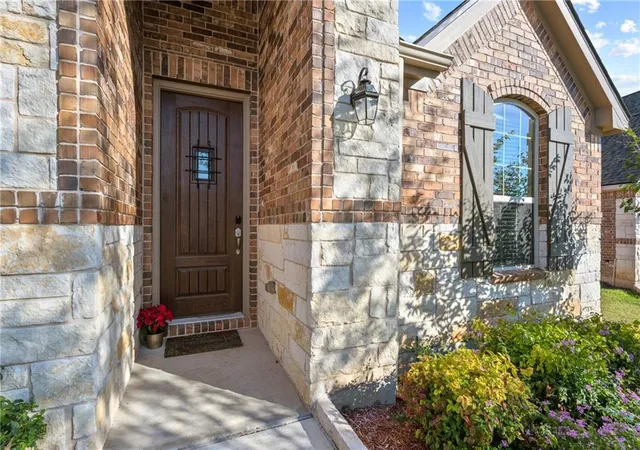 Photo 3 of Single family home for sale at 4030 Mason Cv, Round Rock, TX 78681 | MLS# 9445143 | Listing updated on 2026-10-04