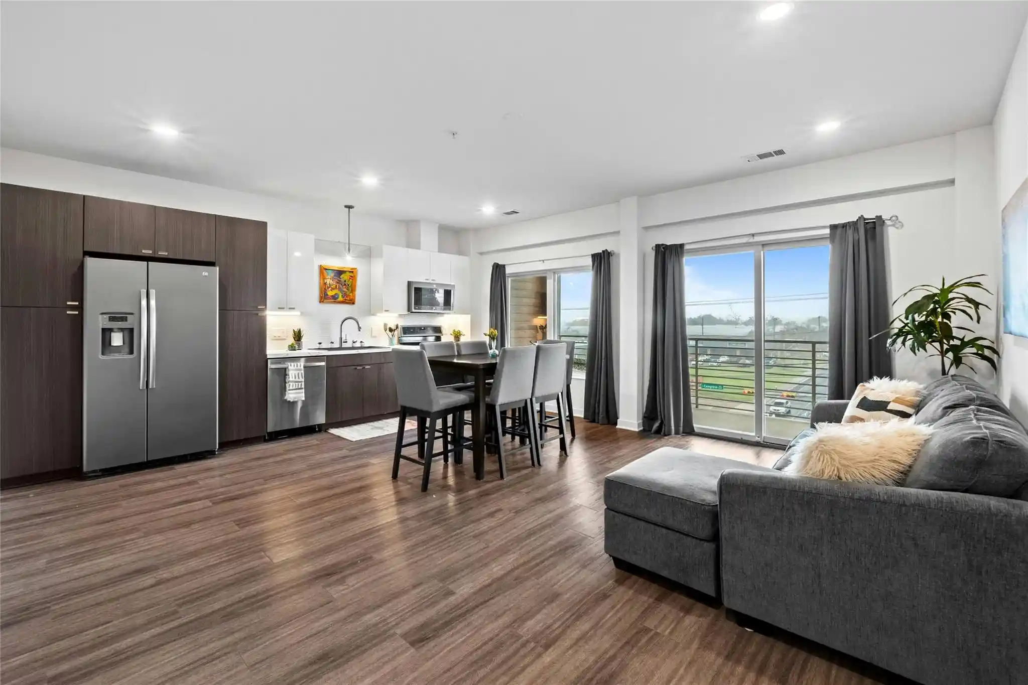Listing Photo 2 - Condo for sale in 4361 S Congress Ave located at 4361 S Congress Ave, Austin, TX 78745 - Unit #402