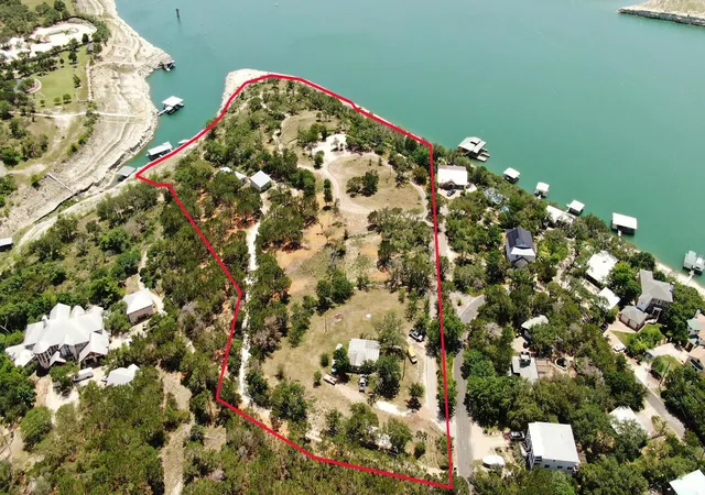 Photo 30 of Single family home for sale at 8101 Sharon Rd, Volente, TX 78641 | MLS# 1357989 | Listing updated on 2026-10-07