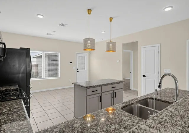 Photo 3 of Single family home for sale at 204 Timber Brk Dr, Hutto, TX 78634 | MLS# 7091179 | Listing updated on 2026-10-07