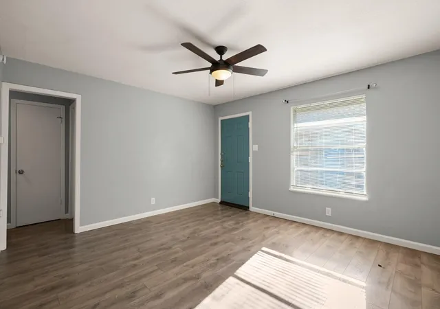 Photo 4 of House for sale at 838 N Meadows Dr, Austin, TX 78758 | MLS# 7154313 | Listing updated on 2026-10-08