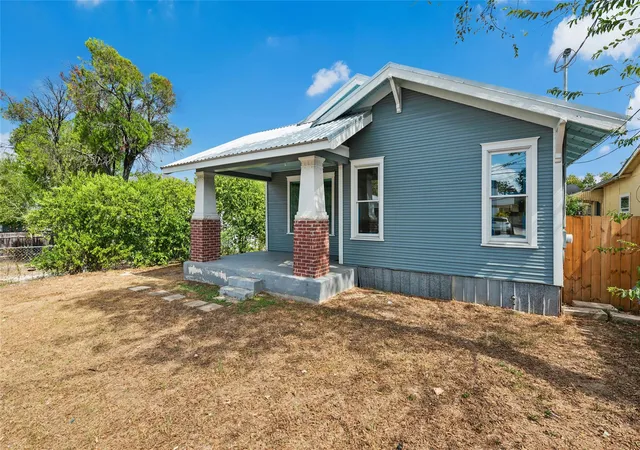 Photo 1 of Single family home for sale at 7007 Bennett Ave, Austin, TX 78752 | MLS# 6427537 | Listing updated on 2026-10-27
