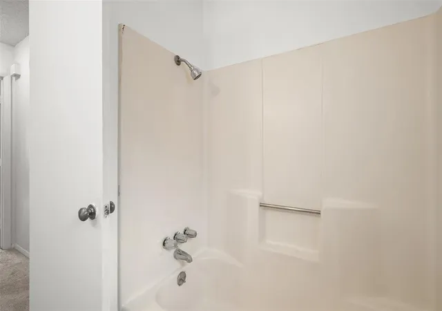 Listing Photo 5 - Condo for sale in building located at 11435 Ptarmigan Dr, Austin, TX 78758 - Unit #A&B