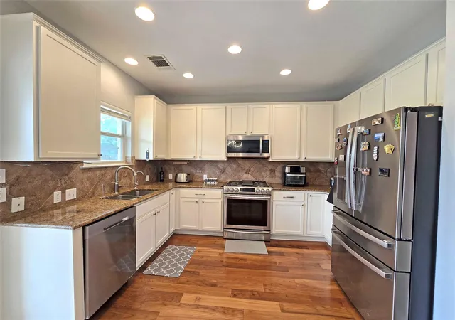 Photo 3 of Single family home for sale at 9412 Castle Pines Dr, Austin, TX 78717 | MLS# 5556980 | Listing updated on 2026-10-03