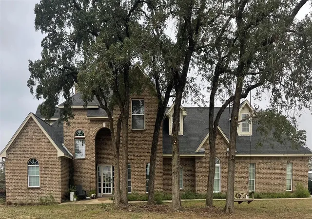 Single family home for sale at 329 Flash Cir, Luling, TX 78648 | MLS# 6872328