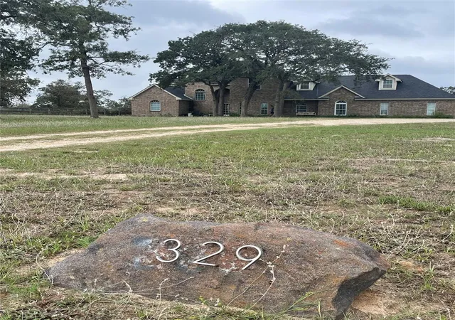 Photo 3 of Single family home for sale at 329 Flash Cir, Luling, TX 78648 | MLS# 6872328 | Listing updated on 2026-10-04