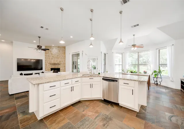 Photo 3 of Single family home for sale at 1005 Cedar Park Dr, Cedar Park, TX 78613 | MLS# 7919300 | Listing updated on 2026-10-03