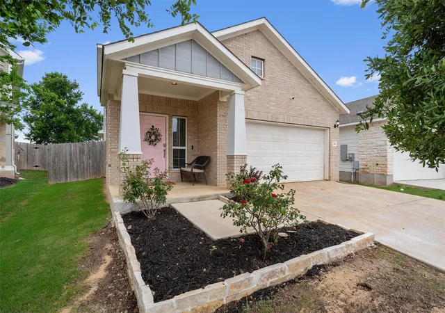 Photo 2 of Single family home for sale at 64 Bent Trl Ln, Georgetown, TX 78628 | MLS# 1671484 | Listing updated on 2026-10-04