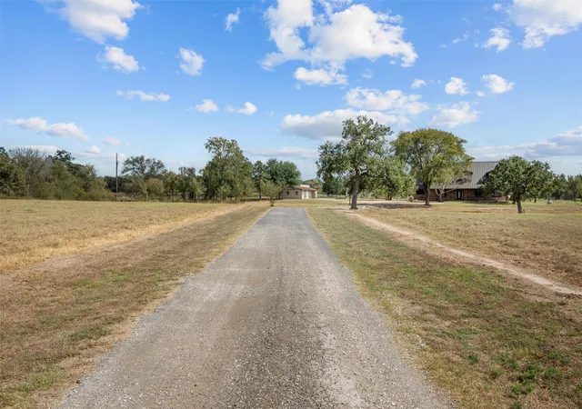 Photo 4 of Single family home for sale at 15555 Arhopulos Rd, College Station, TX 77845 | MLS# 5811907 | Listing updated on 2026-10-04