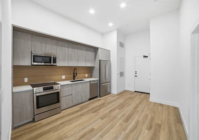 Photo 2 of Condo for sale at 4315 S Congress Ave #104, Austin, TX 78745 | MLS# 8001167 | Listing updated on 2026-10-07