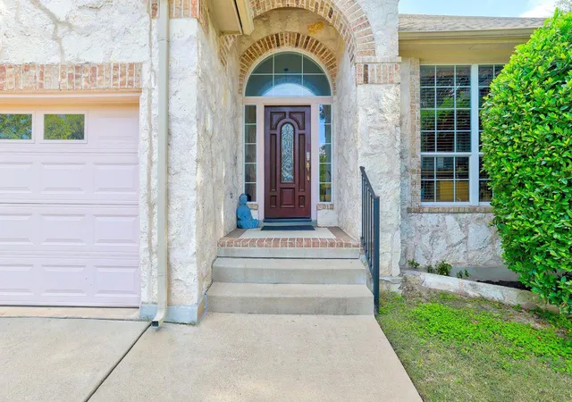 Photo 4 of Single family home for sale at 3992 Lord Byron Cir, Round Rock, TX 78664 | MLS# 4943237 | Listing updated on 2026-10-12