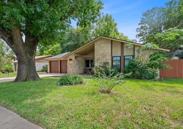 Photo 1 of Single family home for sale at 1515 Mearns Meadow Blvd, Austin, TX 78758 | MLS# 8300733 | Listing updated on 2026-10-06