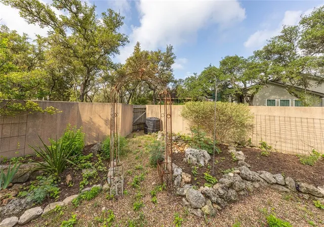Photo 3 of Single family home for sale at 16 E Villa Meadow St, Wimberley, TX 78676 | MLS# 9291720 | Listing updated on 2026-10-06