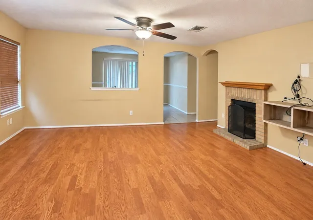 Photo 3 of Single family home for sale at 17414 Dashwood Crk Dr, Pflugerville, TX 78660 | MLS# 7033773 | Listing updated on 2026-10-07