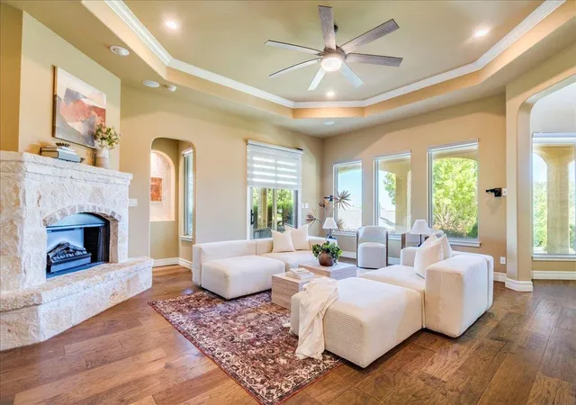 Photo 3 of Single family home for sale at 260 Long Crk Blvd, New Braunfels, TX 78130 | MLS# 5239493 | Listing updated on 2026-10-07