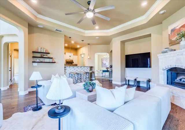 Photo 4 of Single family home for sale at 260 Long Crk Blvd, New Braunfels, TX 78130 | MLS# 5239493 | Listing updated on 2026-10-07