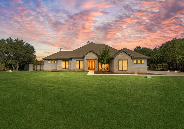 Photo 3 of Single family home for sale at 101 Gabriel Woods Dr, Georgetown, TX 78633 | MLS# 7255373 | Listing updated on 2026-10-27
