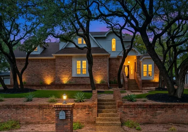 Single family home for sale at 10405 Lockerbie Dr, Austin, TX 78750 | MLS# 5272555