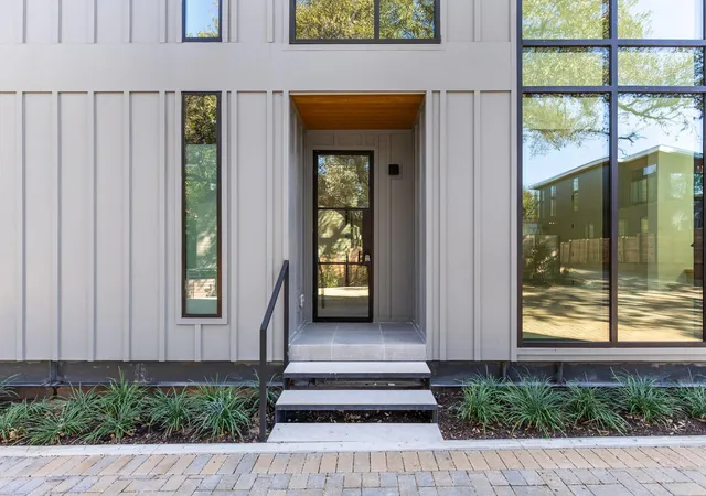 Photo 3 of Single family home for sale at 1603 Chelsea Ln #1, Austin, TX 78704 | MLS# 9373446 | Listing updated on 2026-10-06