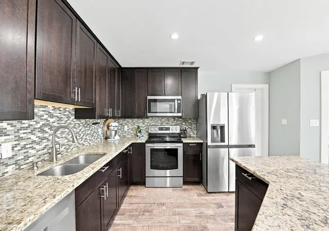 Photo 3 of Single family home for sale at 620 Catumet Dr, Pflugerville, TX 78660 | MLS# 7405881 | Listing updated on 2026-10-07