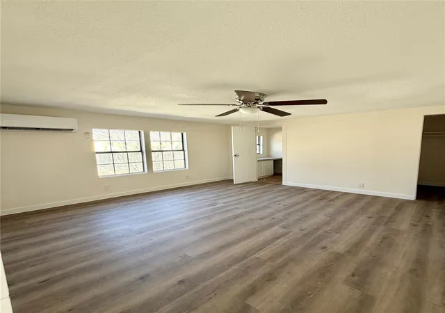 Photo 3 of Sale Pending at 10208 Thomaswood Ln, Austin, TX 78736 | MLS# 2404257 | Listing updated on 2026-10-06
