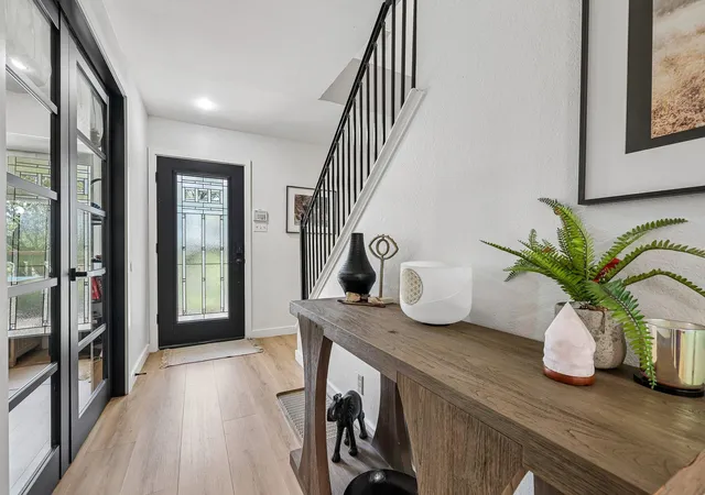 Photo 3 of Single family home for sale at 9200 Ashton Rdg, Austin, TX 78750 | MLS# 9233958 | Listing updated on 2026-10-19
