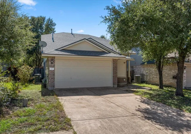 Photo 3 of Single family home for sale at 1013 Sweet Melissa Dr, Pflugerville, TX 78660 | MLS# 9032671 | Listing updated on 2026-10-09
