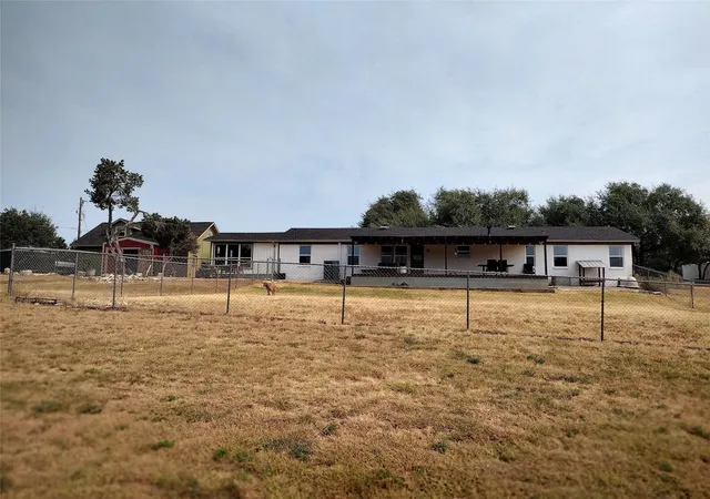 Photo 4 of Single family home for sale at 22303 Honeycomb Ln, Leander, TX 78641 | MLS# 2469056 | Listing updated on 2026-10-07