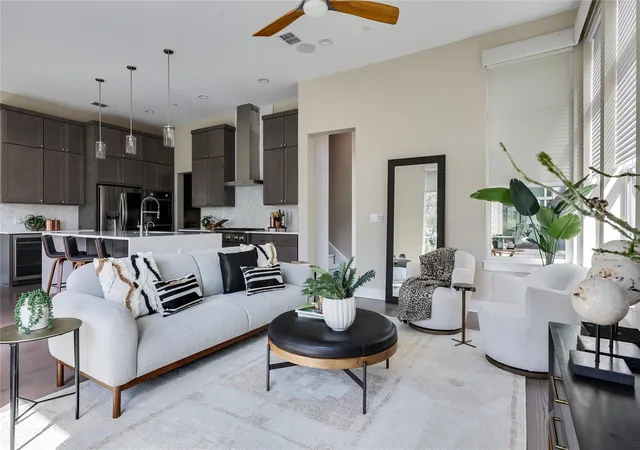 Listing Photo 4 - Condo for sale in building located at 4104 Prosper Ln, Austin, TX 78731