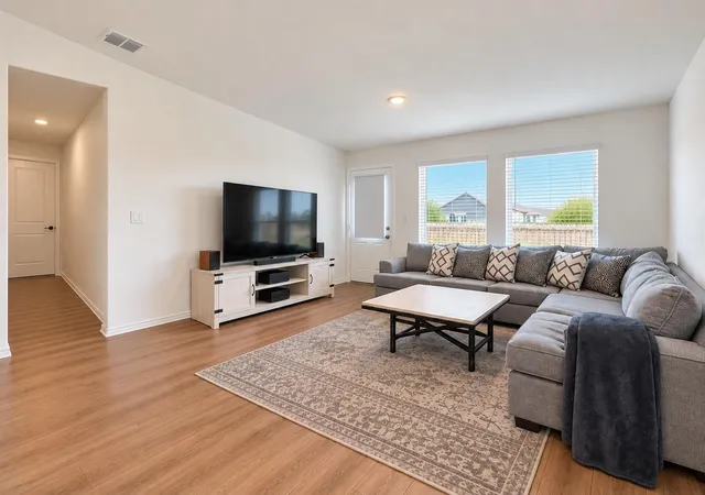 Photo 4 of Single family home for sale at 14409 Treyvon Rd, Pflugerville, TX 78660 | MLS# 4207652 | Listing updated on 2026-10-07