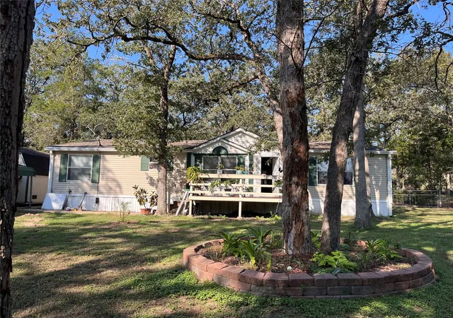 Photo 2 of Manufactured home for sale at 242 Shadow Oak Dr, Bastrop, TX 78602 | MLS# 6656180 | Listing updated on 2026-10-12