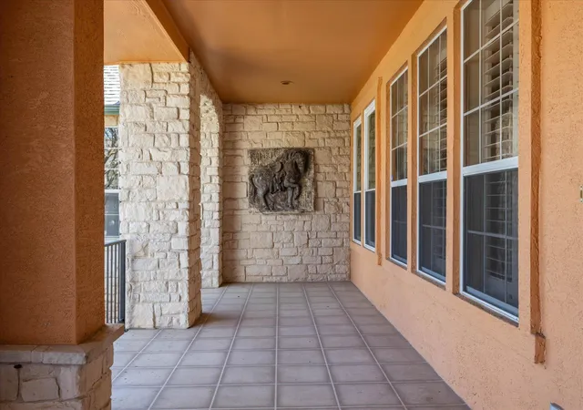 Photo 3 of Single family home for sale at 107 Mulberry Cir, Georgetown, TX 78633 | MLS# 1940970 | Listing updated on 2026-10-22