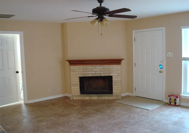 Photo 3 of House for sale at 510 Hedgewood Dr, Georgetown, TX 78628 | MLS# 6184218 | Listing updated on 2026-10-29