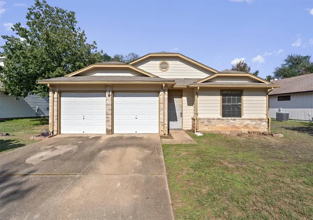 Single family home for sale at 2614 Aylesbury Ln, Austin, TX 78745 | MLS# 7064287