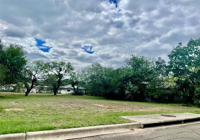 Photo 4 of Land for sale at Lot 133 Broadmoor St, Meadowlakes, TX 78654 | MLS# 2135989 | Listing updated on 2026-10-05