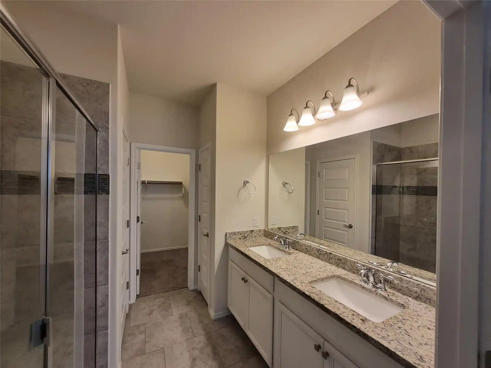 Listing Photo 9 - Condo for sale in 14000 Osmarea Dr located at 14000 Osmarea Dr, Austin, TX 78717 - Unit #77
