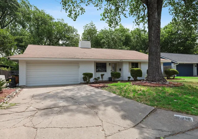 Photo 1 of Single family home for sale at 8911 Pointer Ln, Austin, TX 78758 | MLS# 2221982 | Listing updated on 2026-10-08