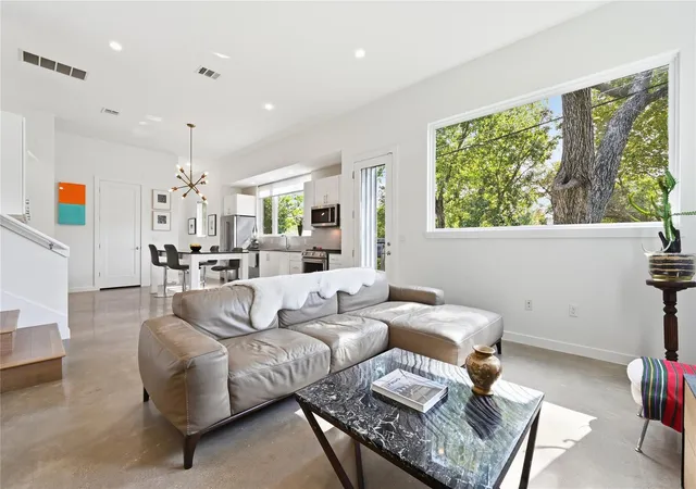 Photo 4 of Condo for sale at 510 El Paso St #A, Austin, TX 78704 | MLS# 6387694 | Listing updated on 2026-10-09