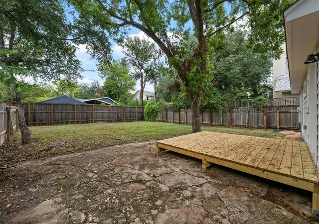 Photo 36 of Single family home for sale at 1806 Mohle Dr, Austin, TX 78703 | MLS# 2202504 | Listing updated on 2026-10-06