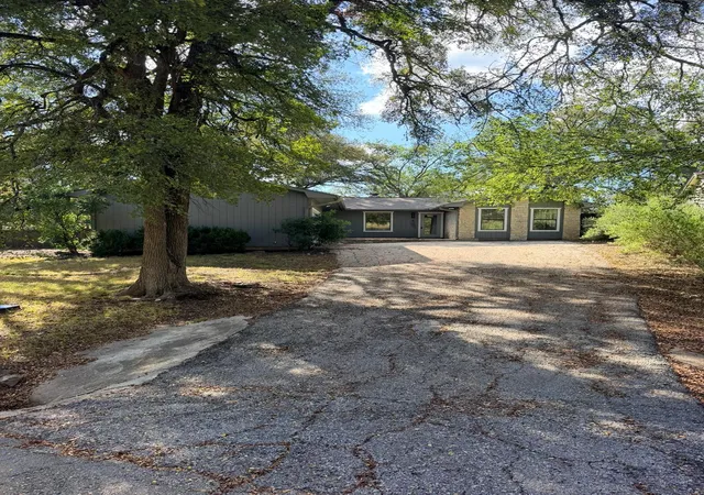 Photo 1 of Single family home for sale at 2 Acacia Dr, Wimberley, TX 78676 | MLS# 6131455 | Listing updated on 2026-10-08