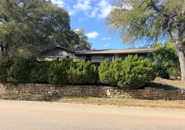 Photo 3 of Single family home for sale at 2 Acacia Dr, Wimberley, TX 78676 | MLS# 6131455 | Listing updated on 2026-10-08