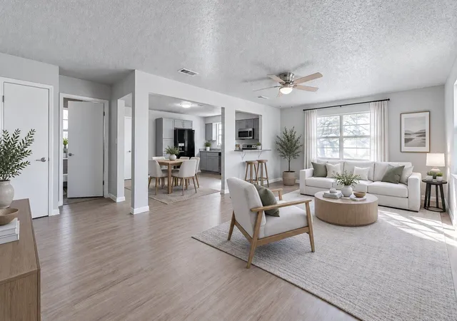 Photo 2 of Single family home for sale at 303 E Austin Ave, Round Rock, TX 78664 | MLS# 4883491 | Listing updated on 2026-10-14