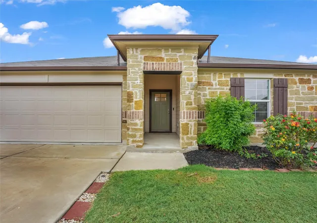 Photo 1 of Single family home for sale at 127 Sky Meadows Cir, San Marcos, TX 78666 | MLS# 9717505 | Listing updated on 2026-10-07