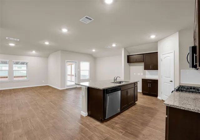 Photo 4 of Single family home for sale at 127 Sky Meadows Cir, San Marcos, TX 78666 | MLS# 9717505 | Listing updated on 2026-10-07